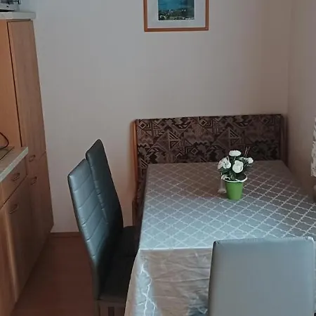 Gaestehaus Deisl * Mariapfarr