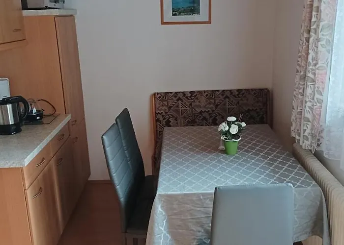 Gaestehaus Deisl * Mariapfarr